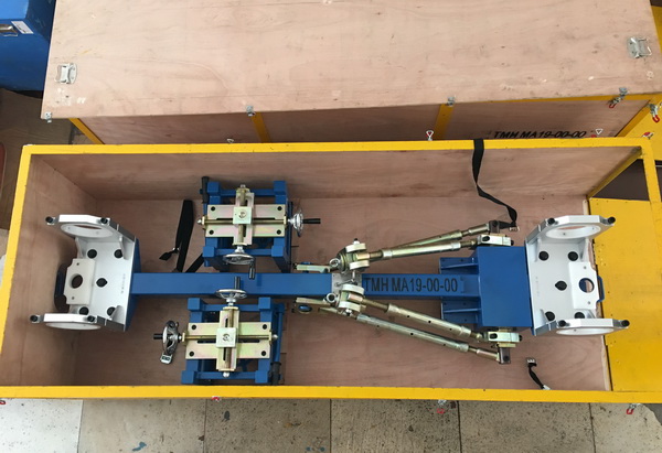 1588647475576177.jpg MA19-00-00 A330起落架拆装小车P3.jpg